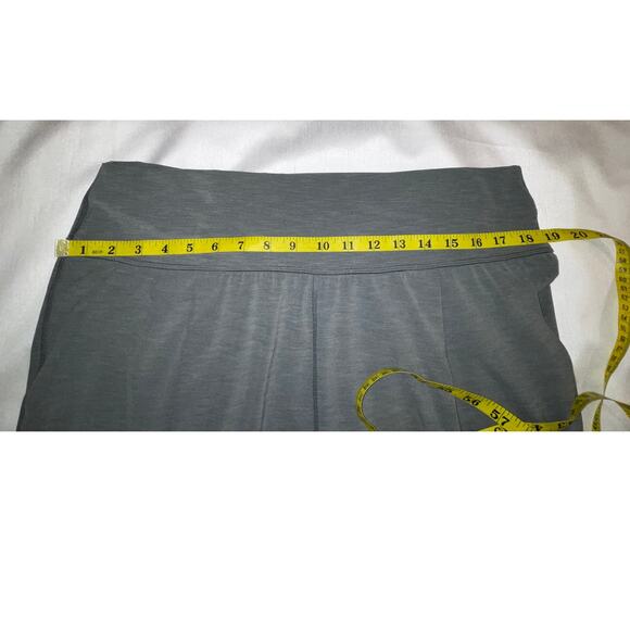 Athleta Elevation Pant - Size XL - In Sage Green‎ - Picture 8 of 9